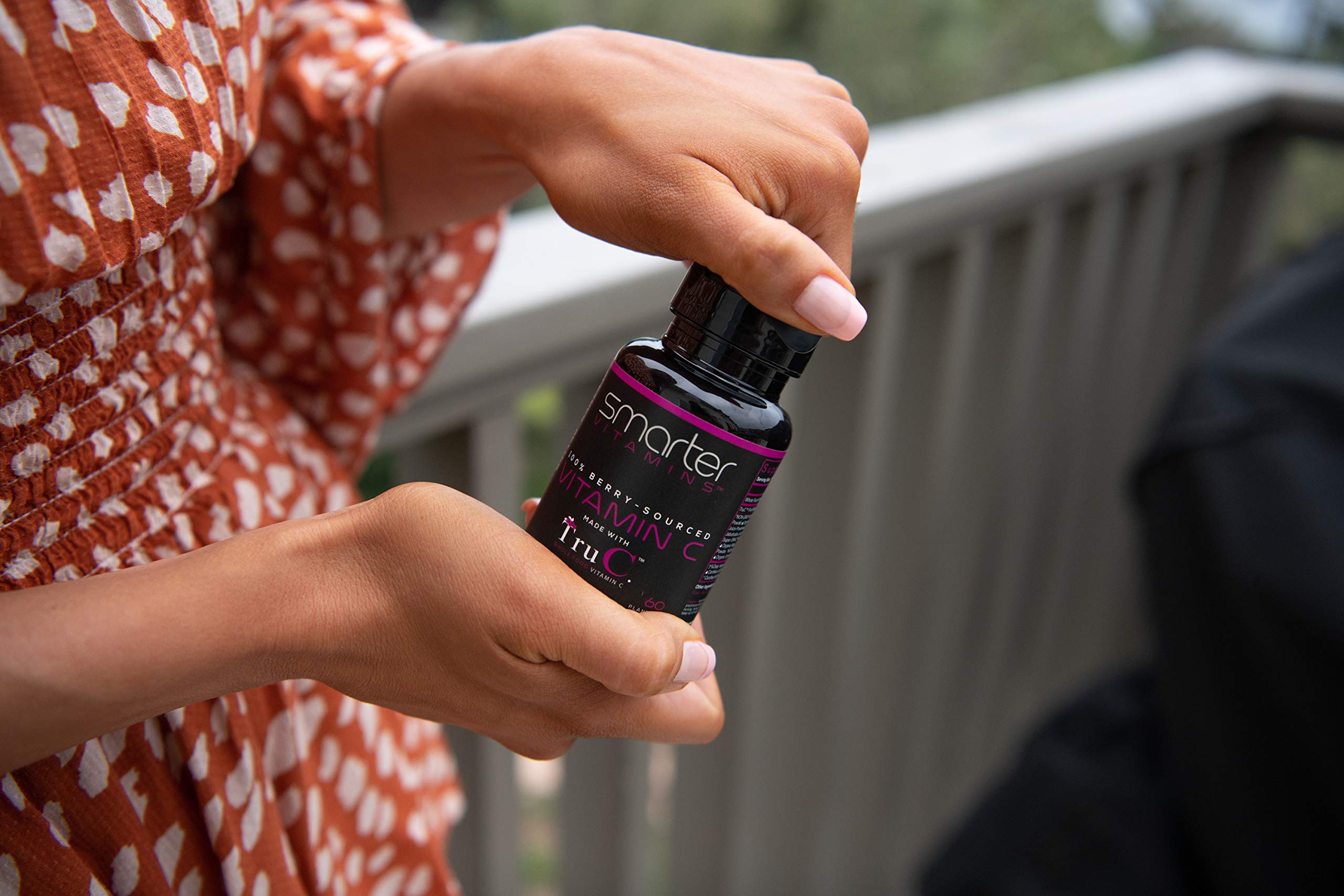 SmarterVitamins Easy digestion formula display suggests smoother supplement experience.