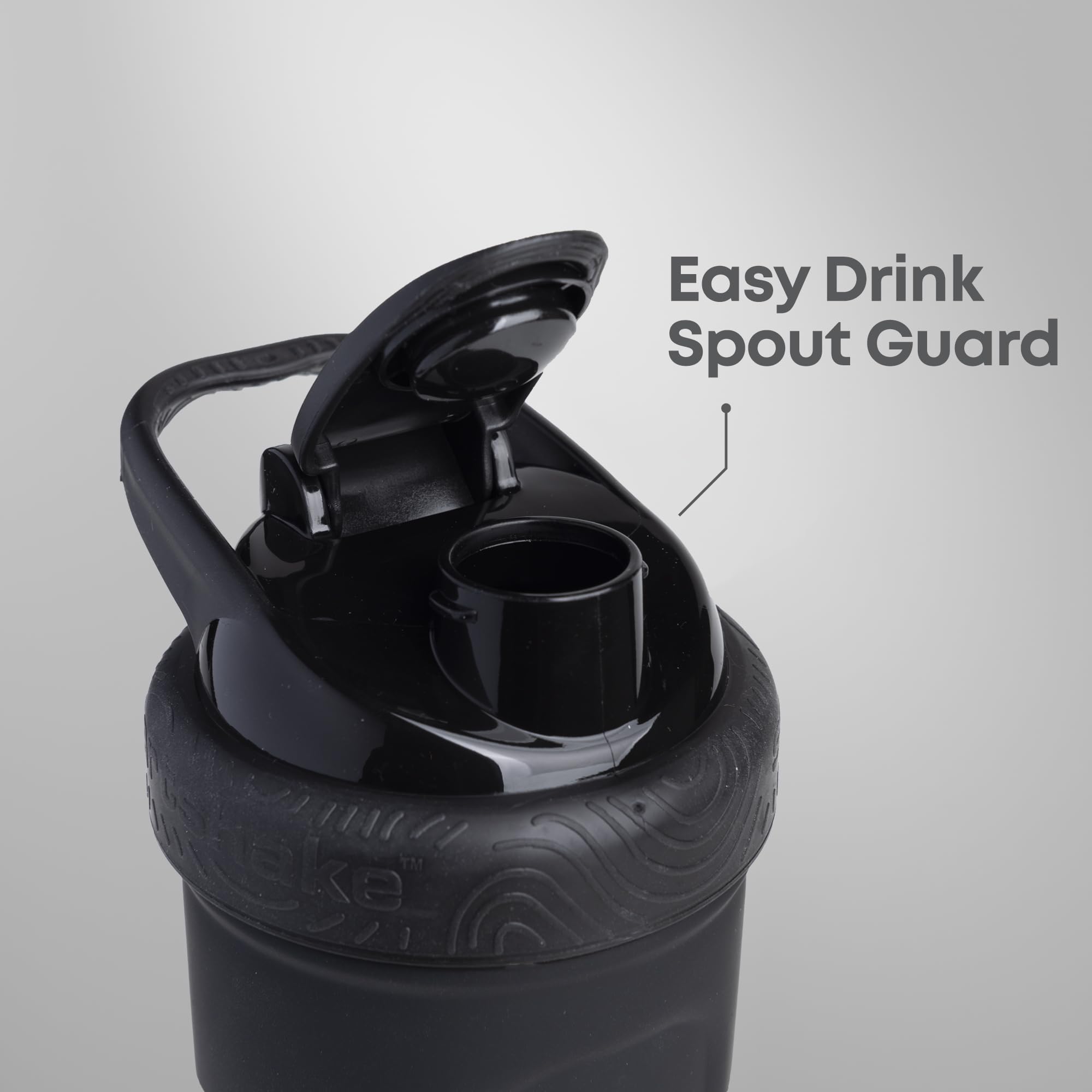 Soft loop handle on Smartshake Reforce for easy carrying
