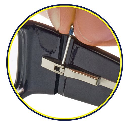 Snapit pocket-sized toolset convenient for travelers and opticians.