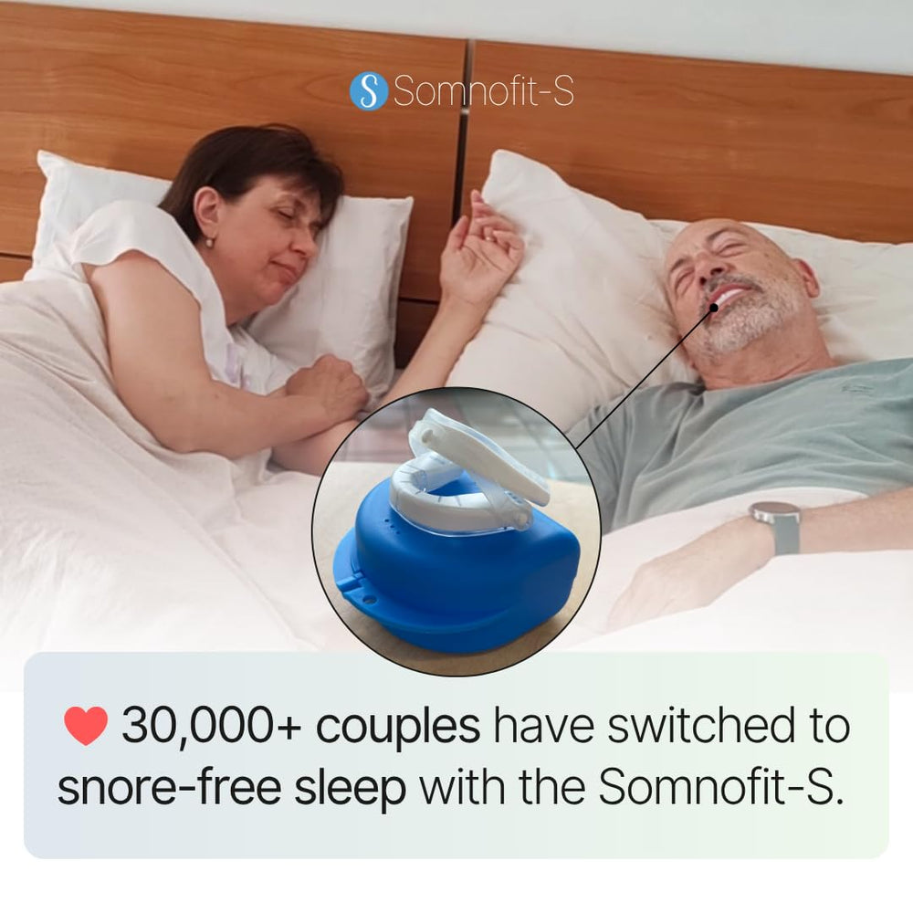 SnoreLessNow Somnofit-S all-night comfort under soft bed lighting.