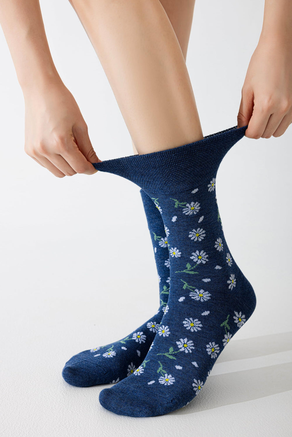Sockswift colorful floral diabetic socks brighten daily outfits