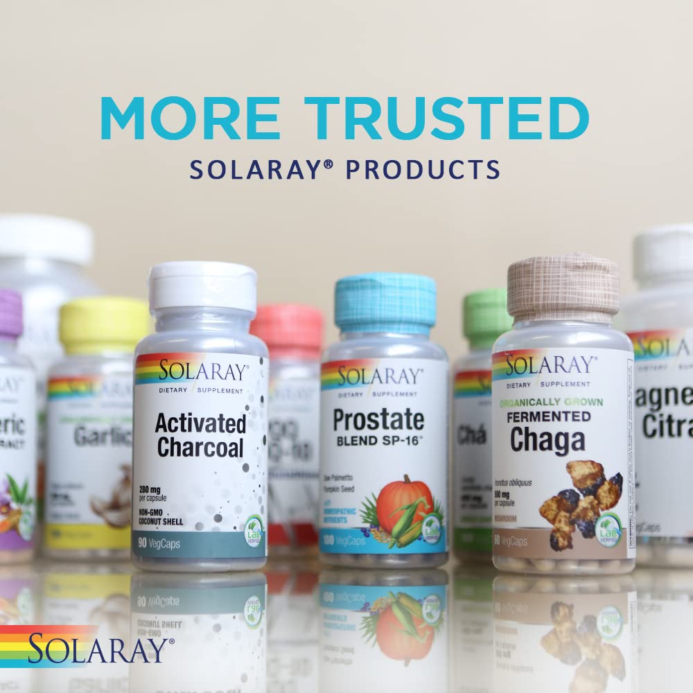 SOLARAY powder dissolving in water, showcasing versatile use in drinks.