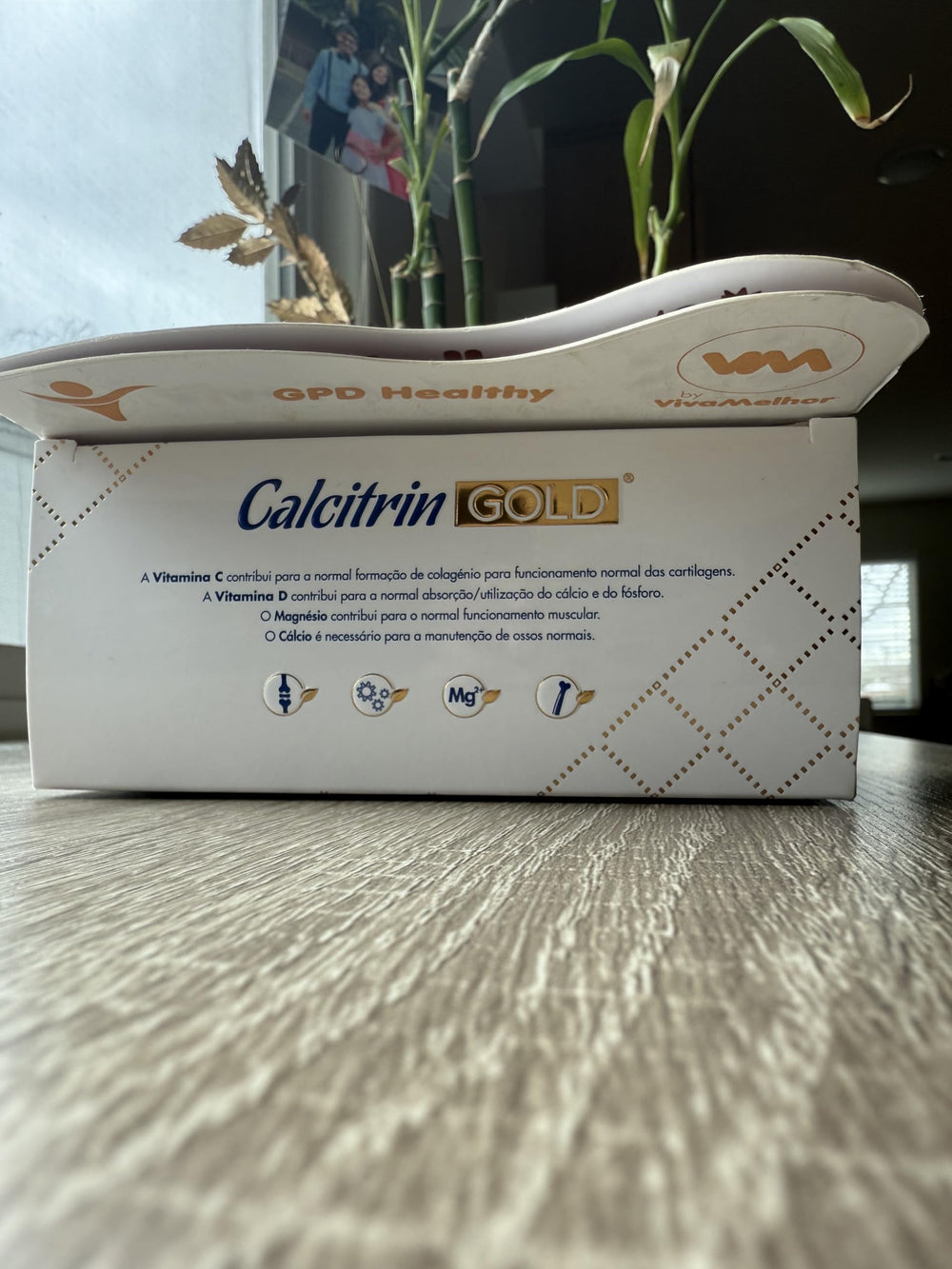 Soy Sano Calcitrin Gold health-bones icon communicates bone health benefits.