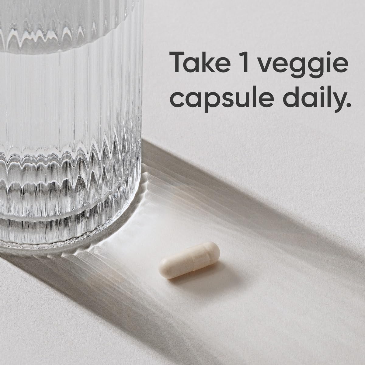 Label detail highlights 60B CFU and prebiotic inulin concept