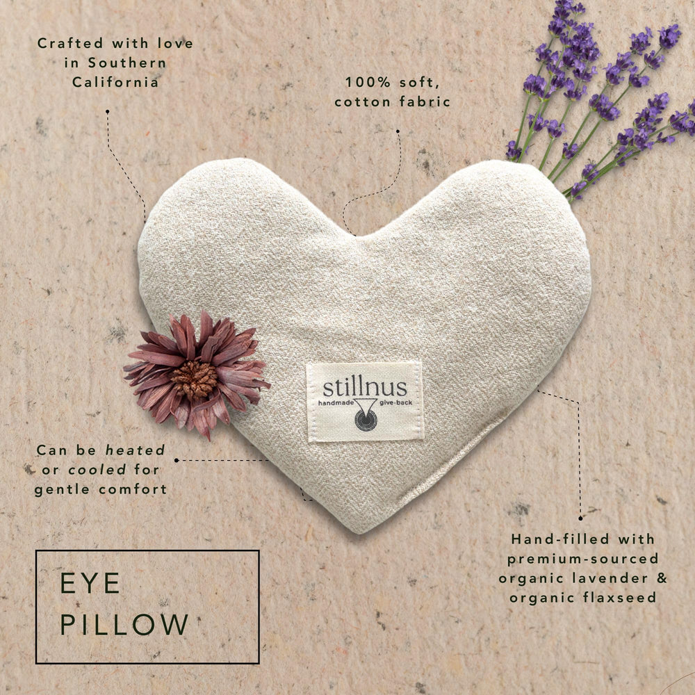 Stillnus eye pillow close-up on soft cotton fabric enhances comfort.