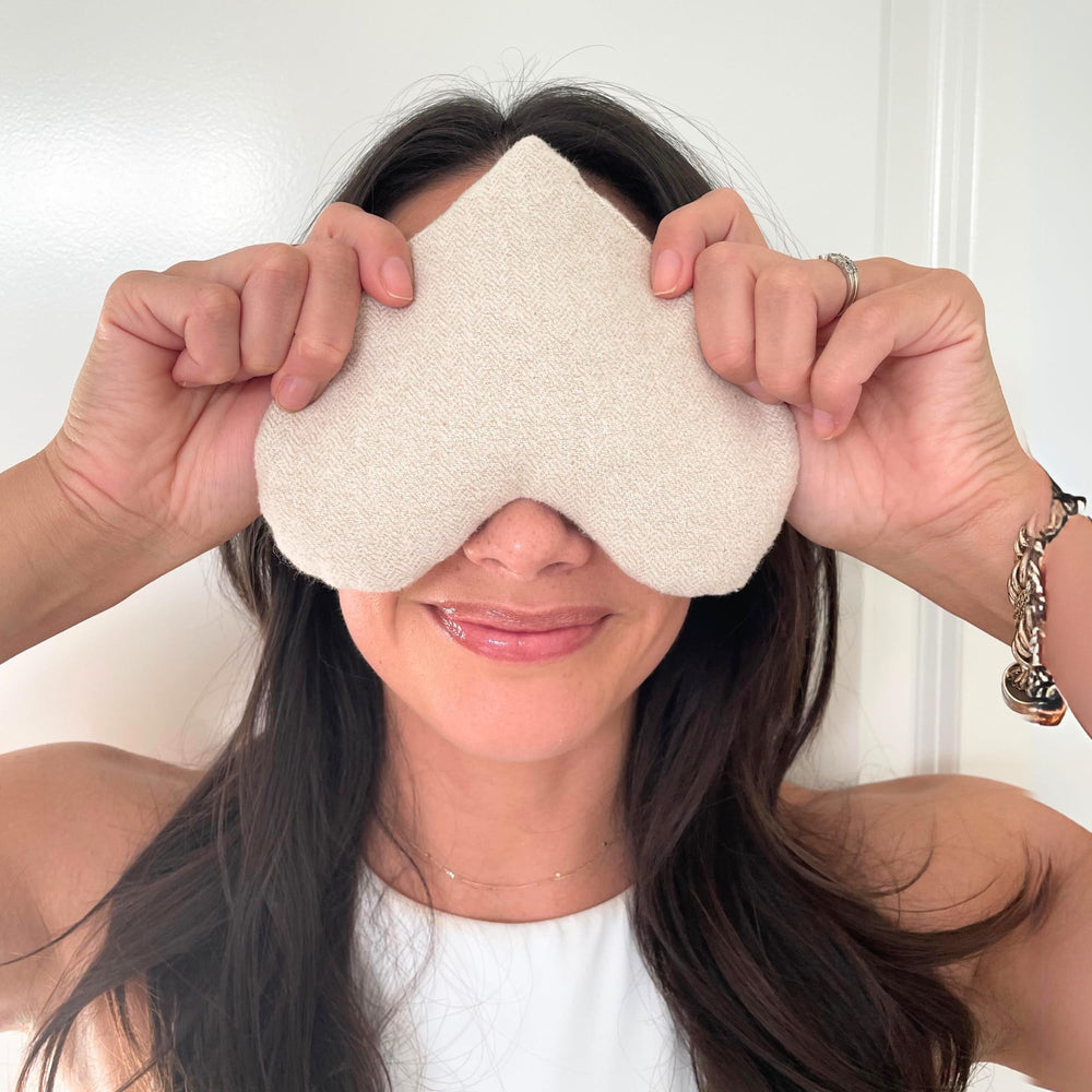 Stillnus handmade stitches highlight durable, skin-friendly cotton construction.