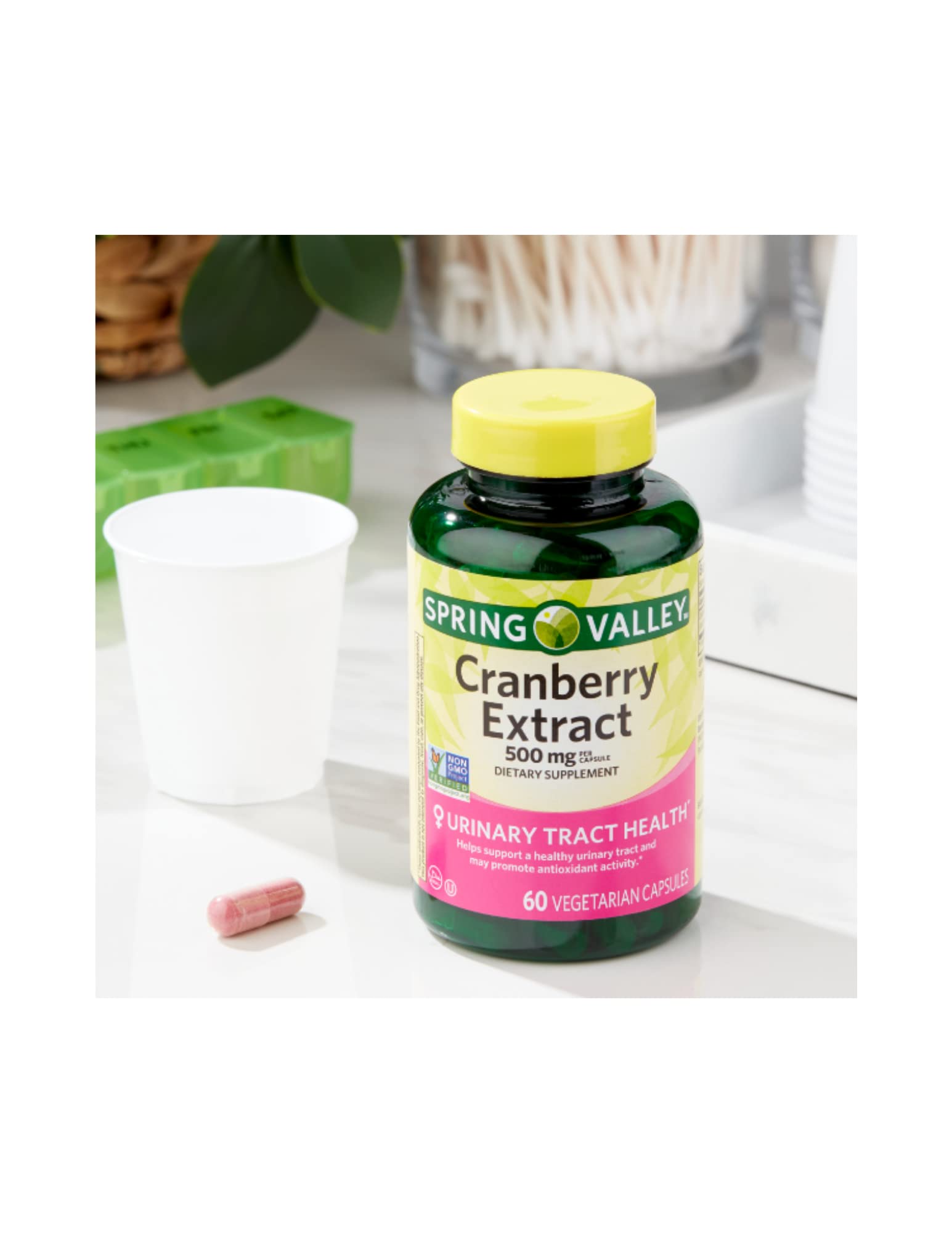 STS Home Cranberry Extract vegetarian capsules ready for daily use with meals.