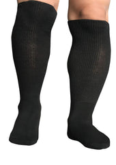 SYOLLAVE knee-high diabetic socks show loose fit for edema comfort.