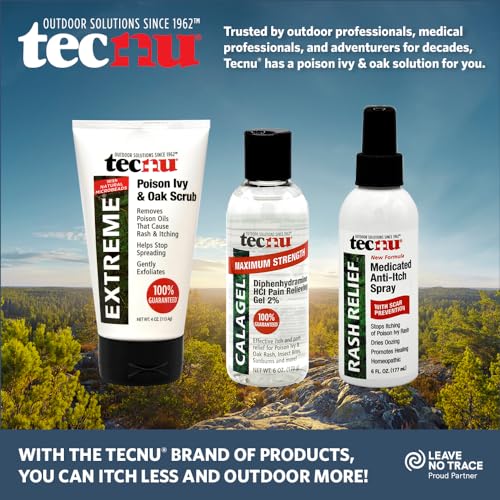 Tecnu Extreme Scrub easy-to-use bottle supports quick outdoor care.
