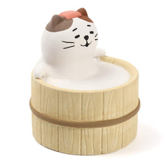 Terra Distribution Bathing Cat diffuser, front view, calming fragrance near your desk.