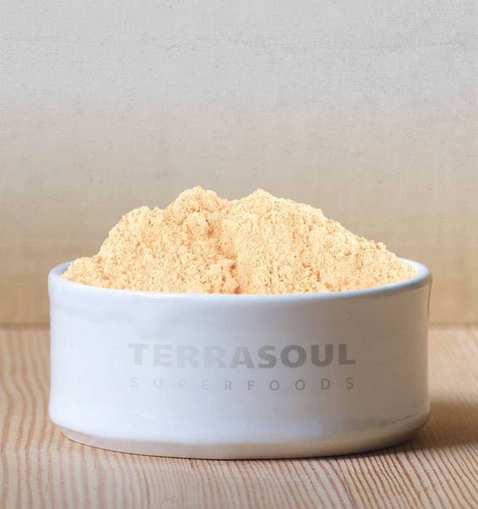Terrasoul maca powder scoop and bowl—easy mixing for smoothies.