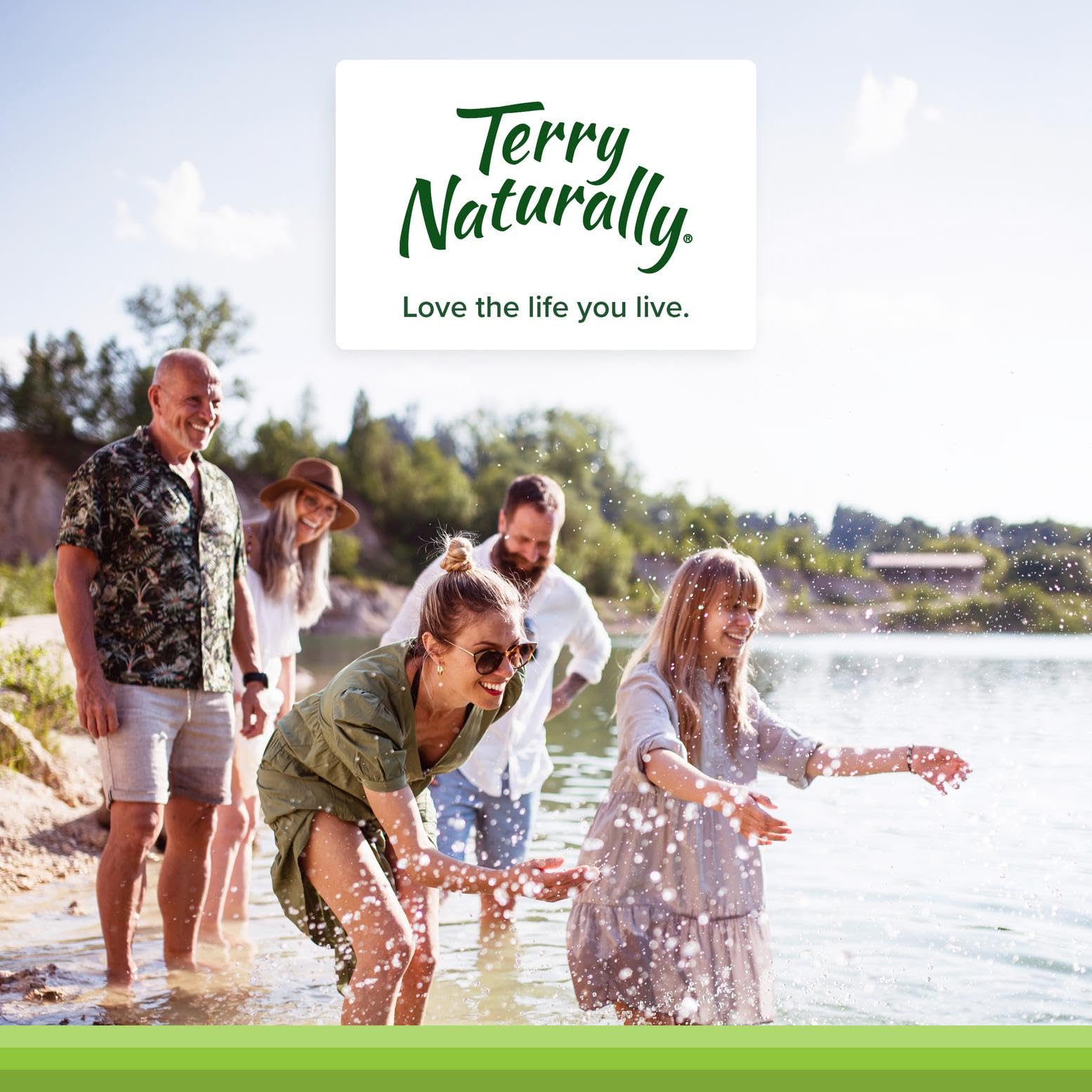 Non-GMO formulation image reinforces a clean, allergen-friendly supplement.
