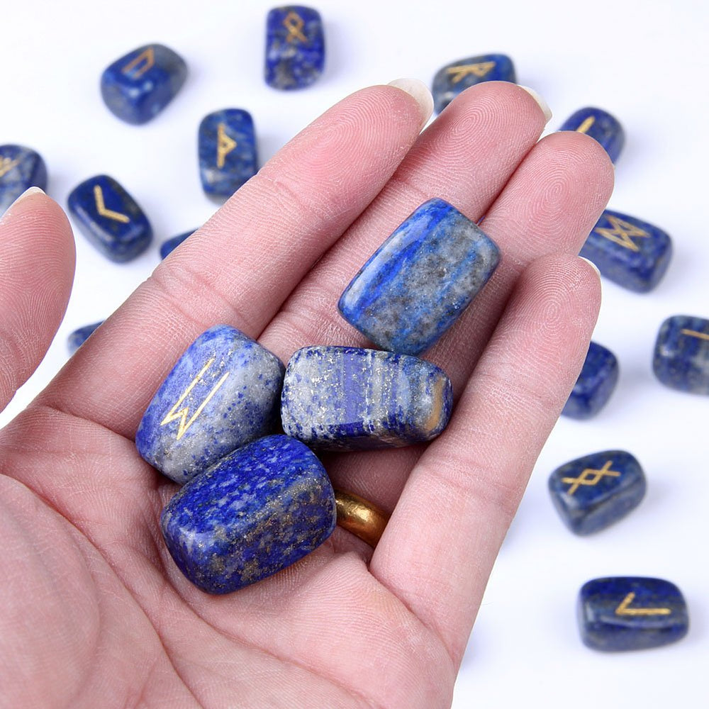 TGS Gems RN001 natural, unique stones with individual character.