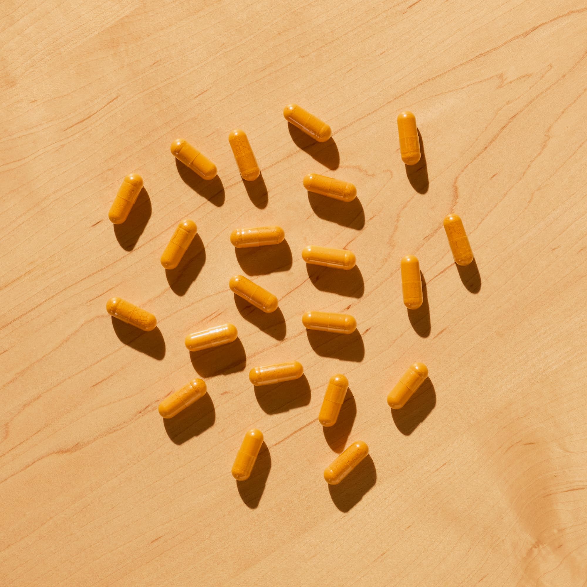 THE FULLEST saffron capsules ingredients label highlights saffron and curcumin.