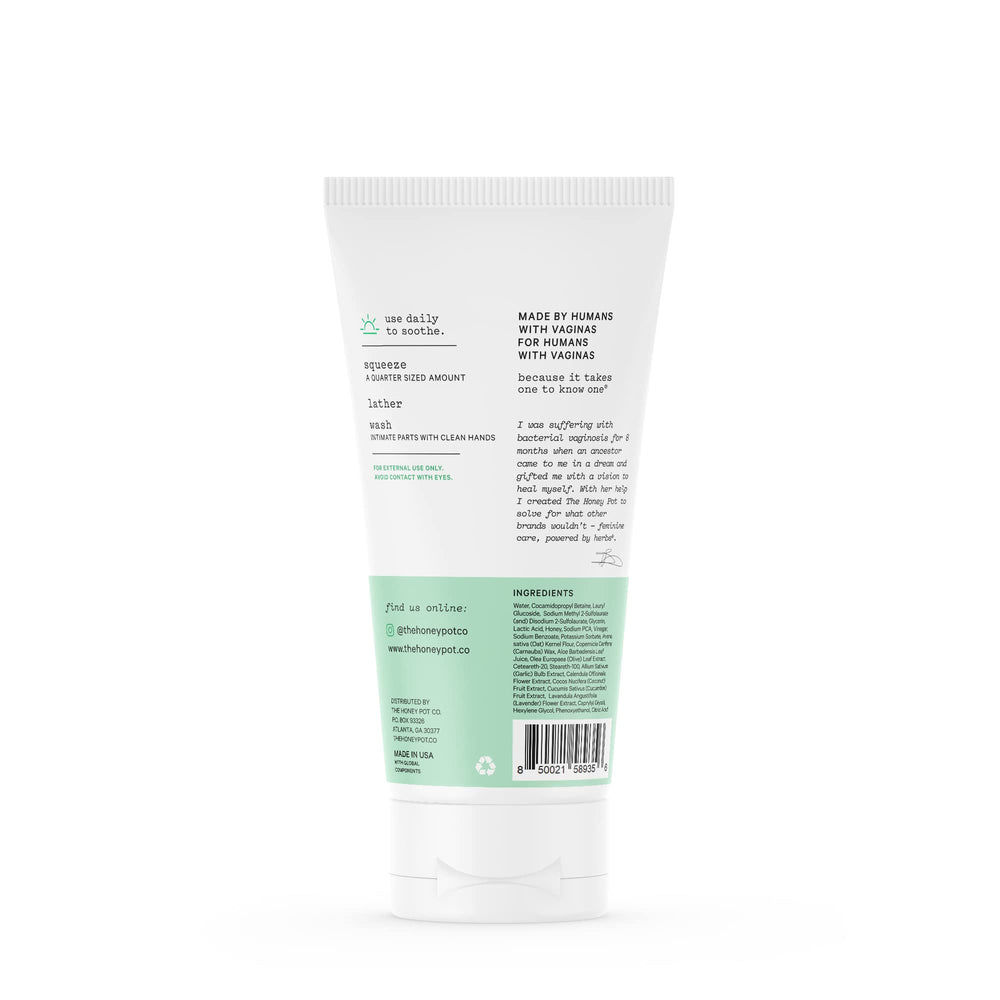 The Honey Pot Anti-Itch Wash colloidal oatmeal close-up showing hydrating oats.