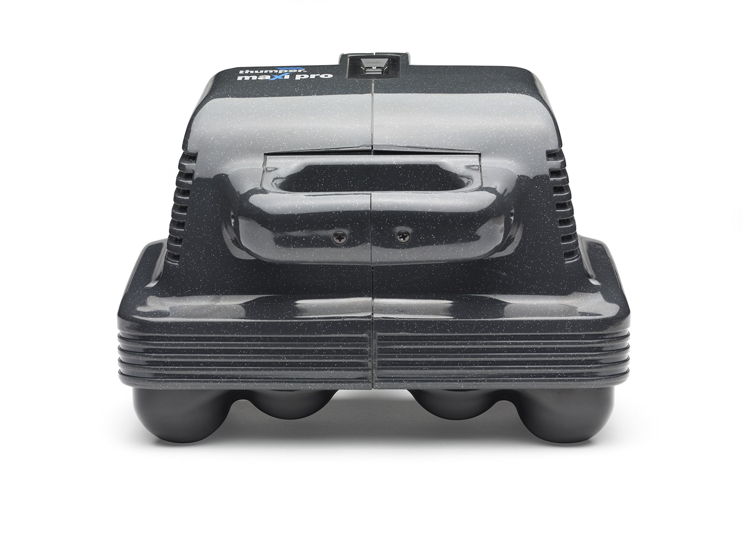 Thumper Maxi Pro massager in clinic setup demonstrates quick full-body coverage.