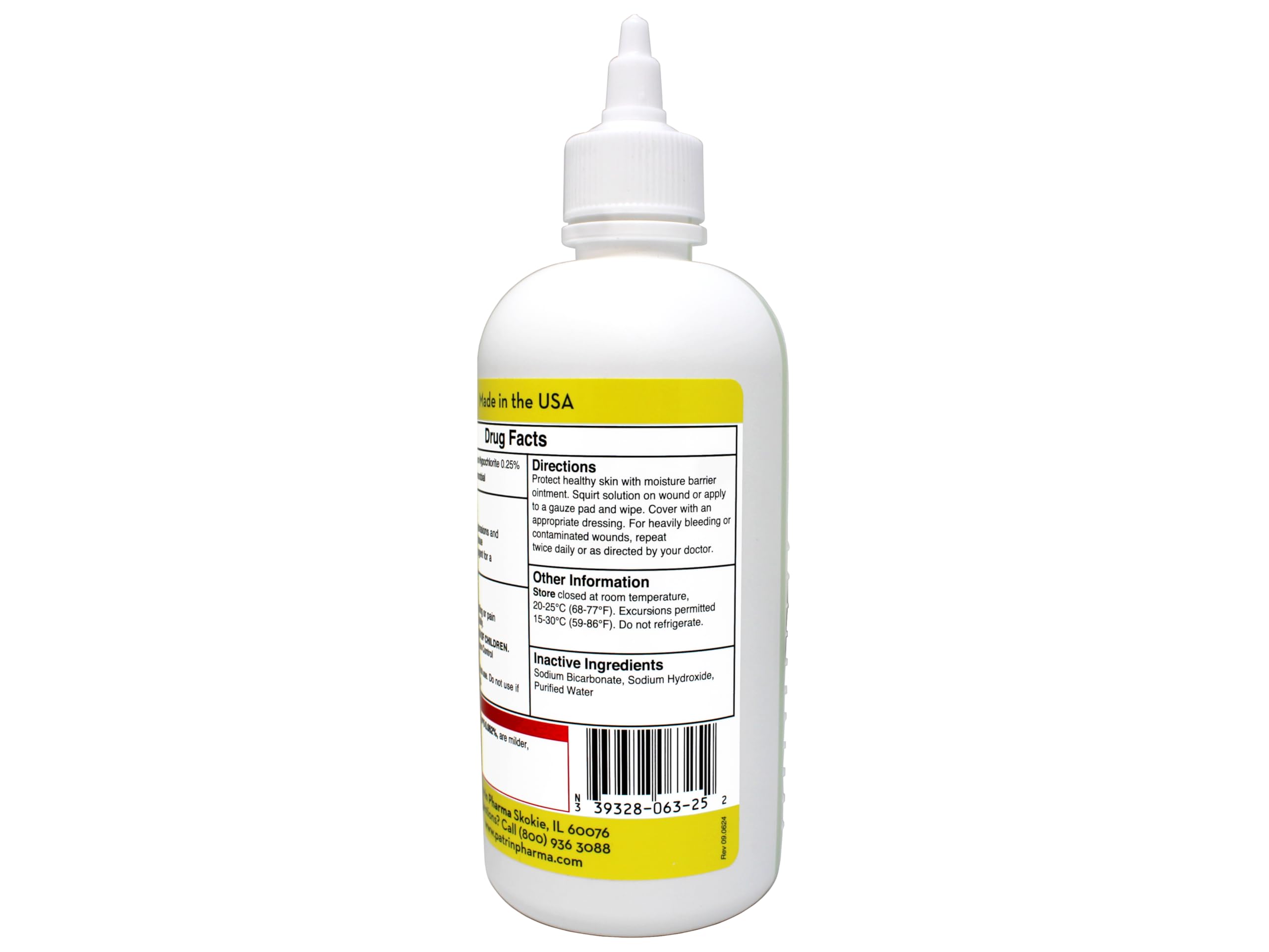 Timberland Patrin Pharma Hysept 25 bottle pour action during first aid tasks