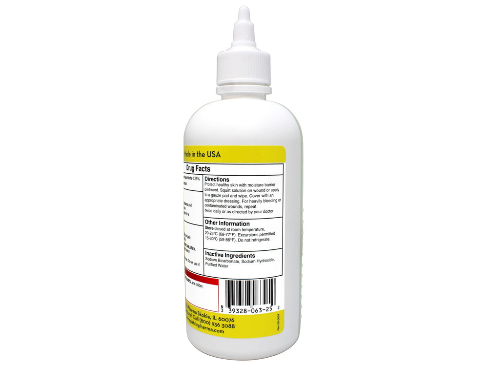 Timberland Patrin Pharma Hysept 25 bottle pour action during first aid tasks
