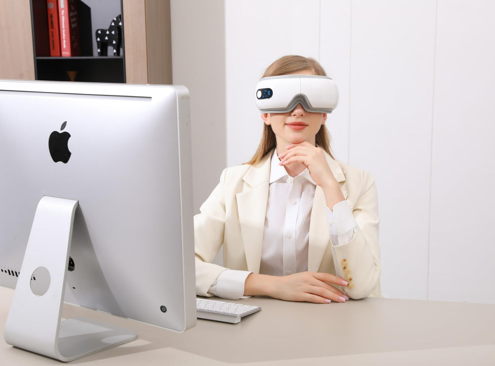TLINNA Eye Massager intelligent air-pressure adjusts massage intensity.