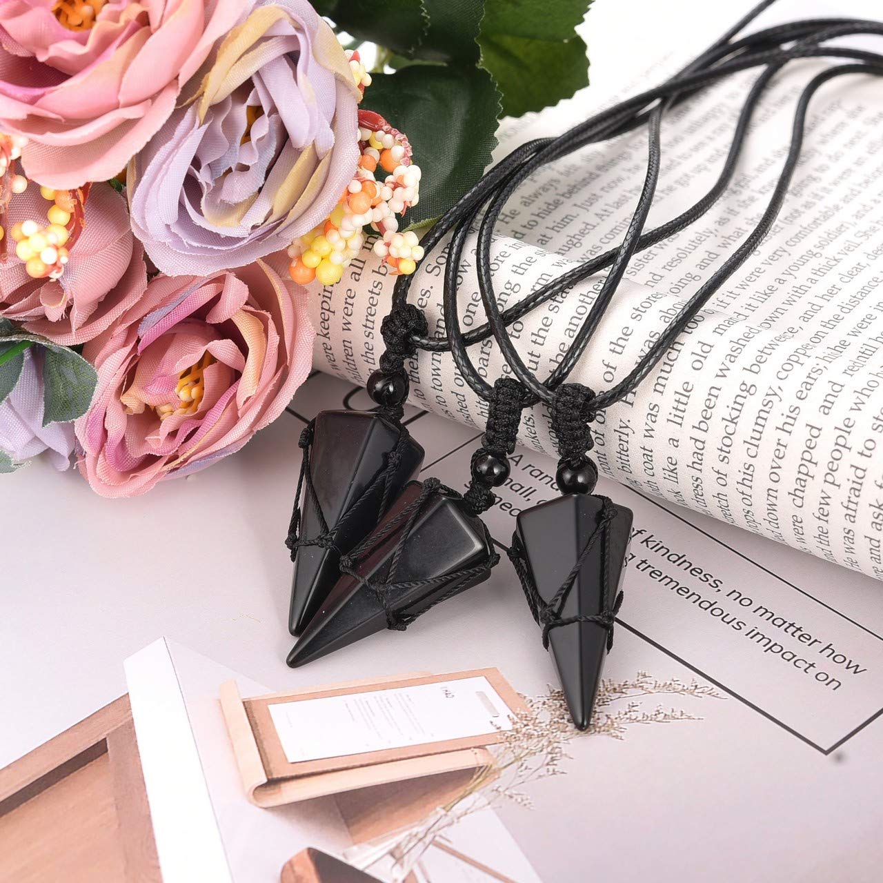 Top Plaza adjustable 31in braided rope necklace for versatile wear