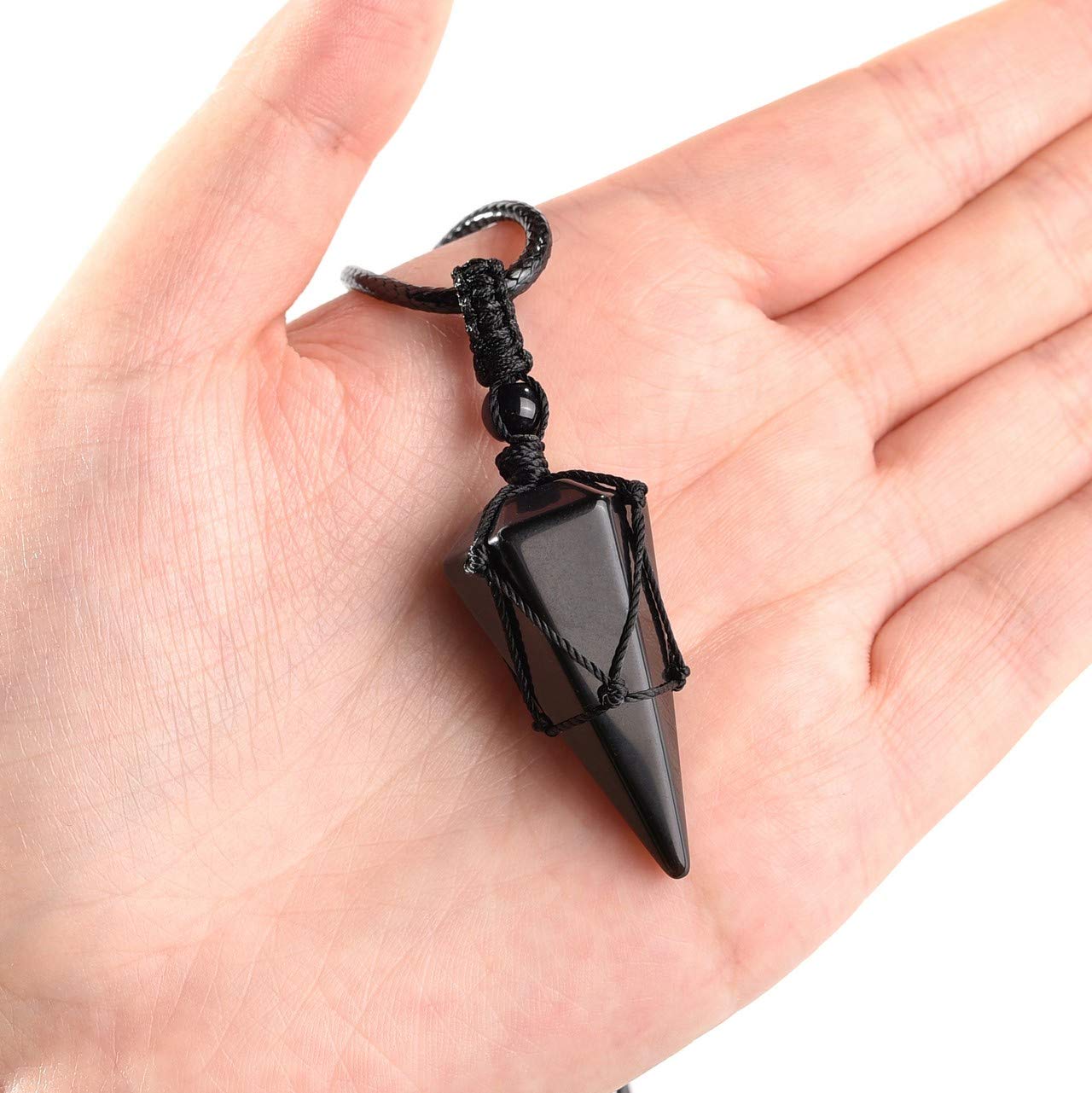 Top Plaza unisex Reiki quartz pendant suited for daily wear