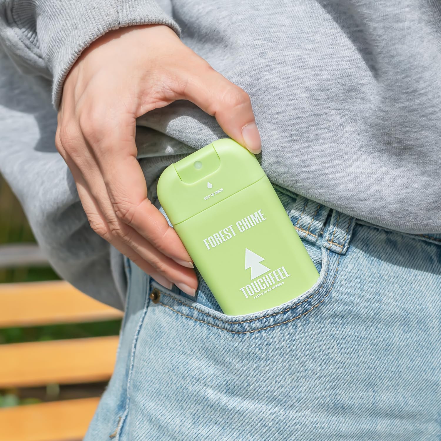 Hydrating glycerin and aloe keep hands soft after each spray.