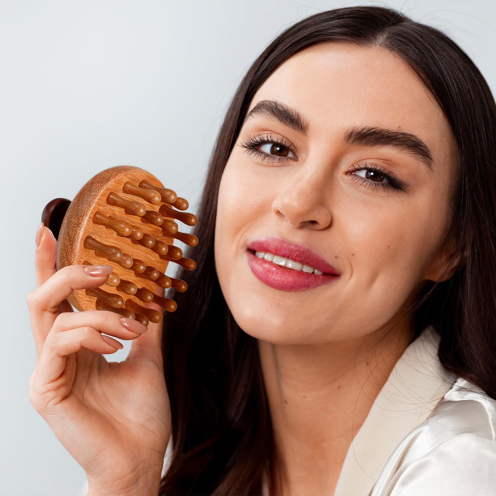Trinkrittey wooden head scrubber for face and neck relaxation and circulation