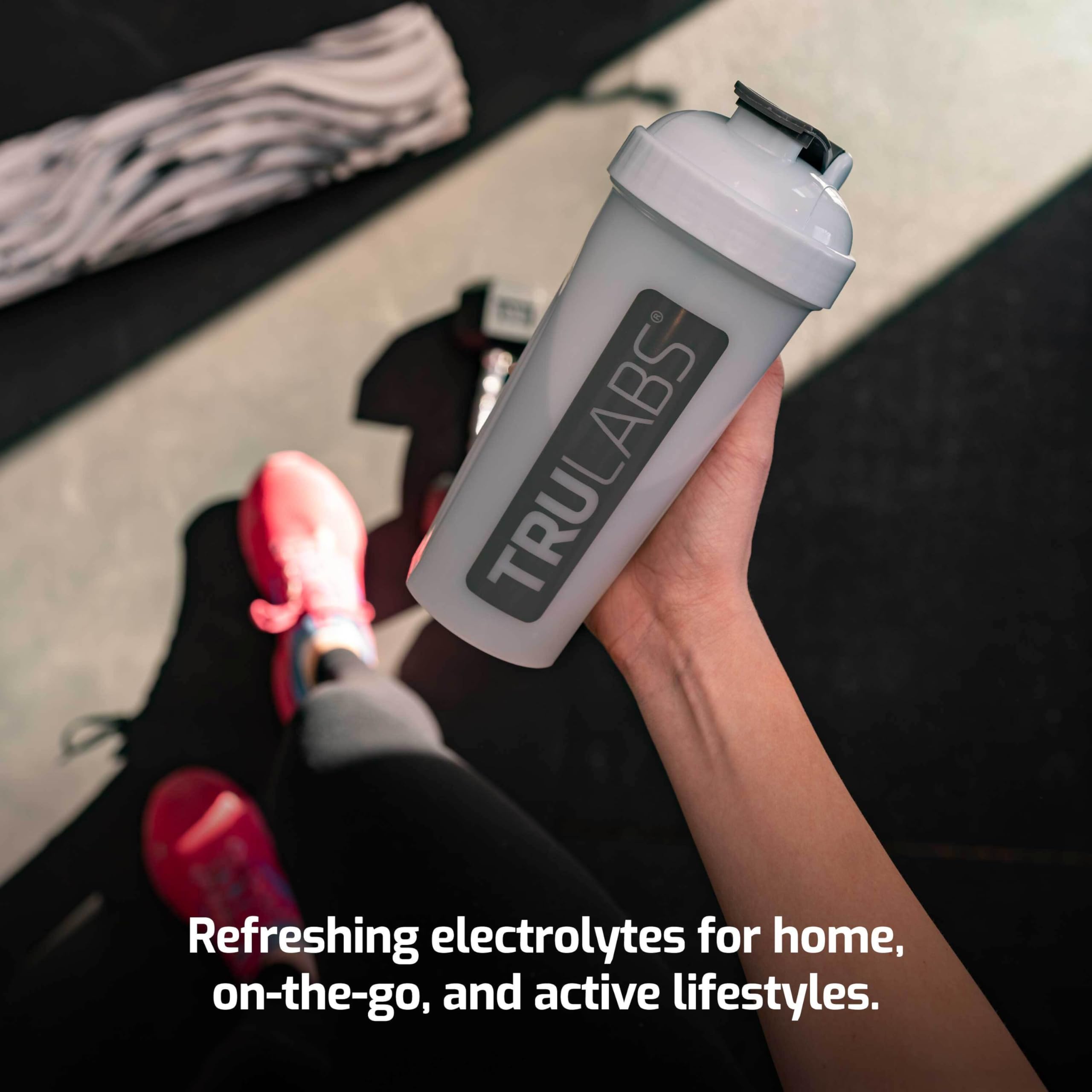USA-made TRULABS Hydrate + Detox Tropical Punch with globally sourced ingredients