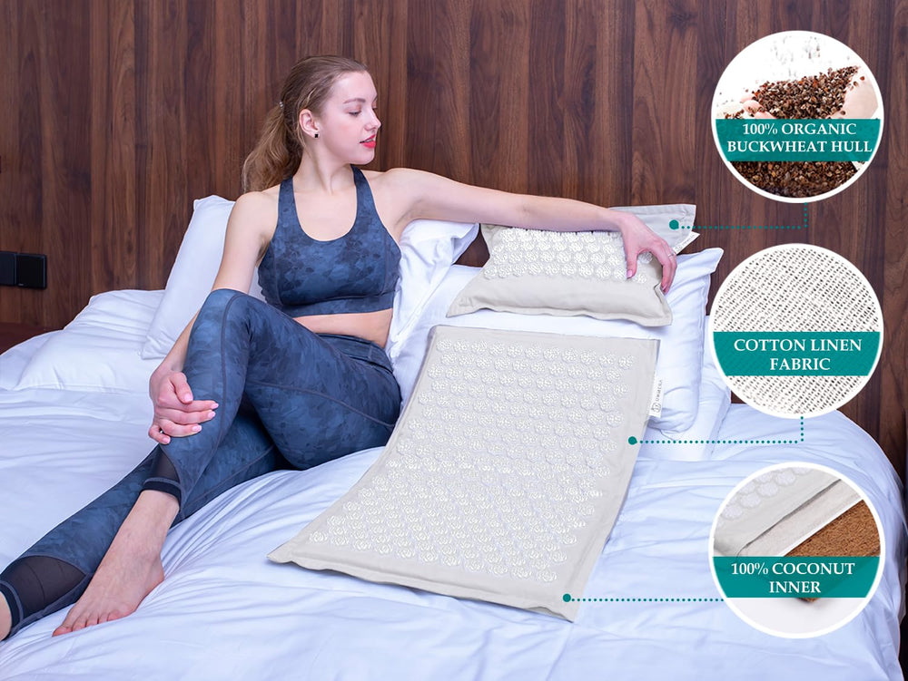 UNMERA acupressure pillow buckwheat husk close-up for neck comfort and pressure relief