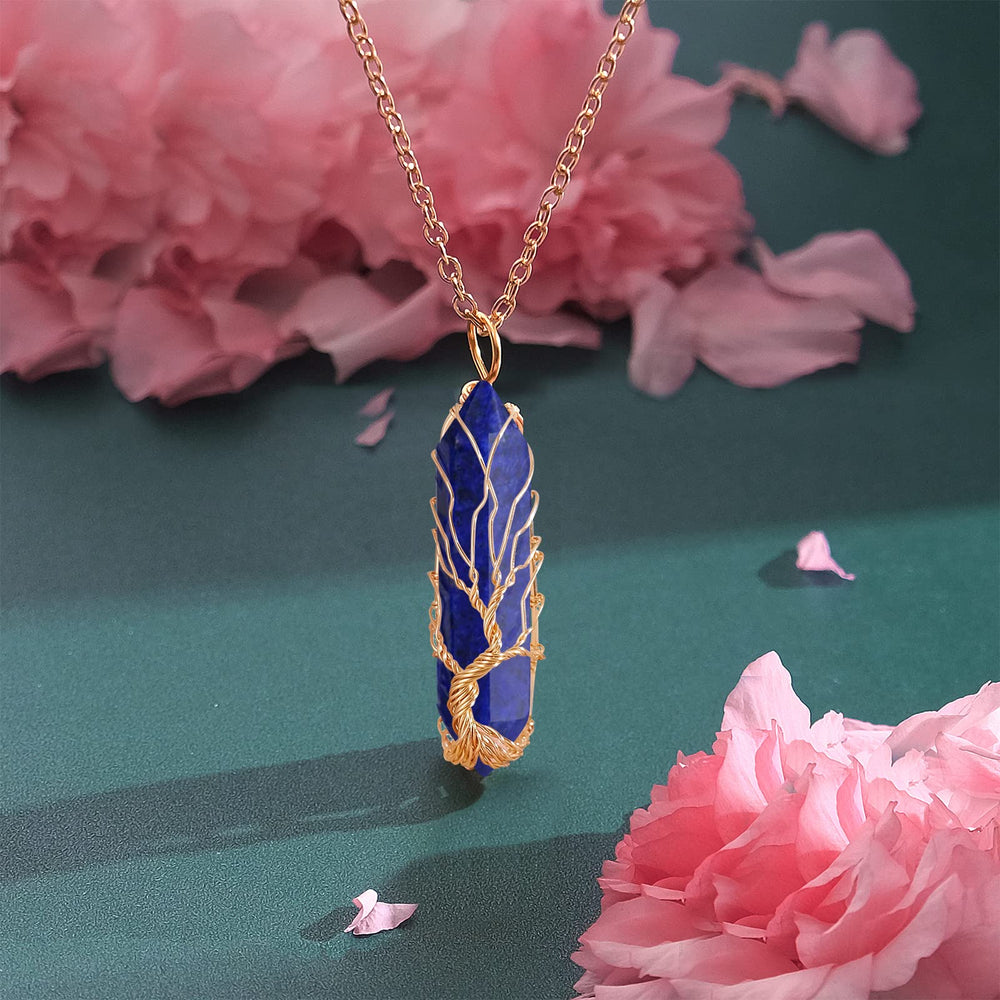 VIBILIA wire-wrapped pendant for everyday wear and versatility.