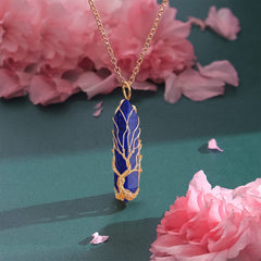 VIBILIA wire-wrapped pendant for everyday wear and versatility.