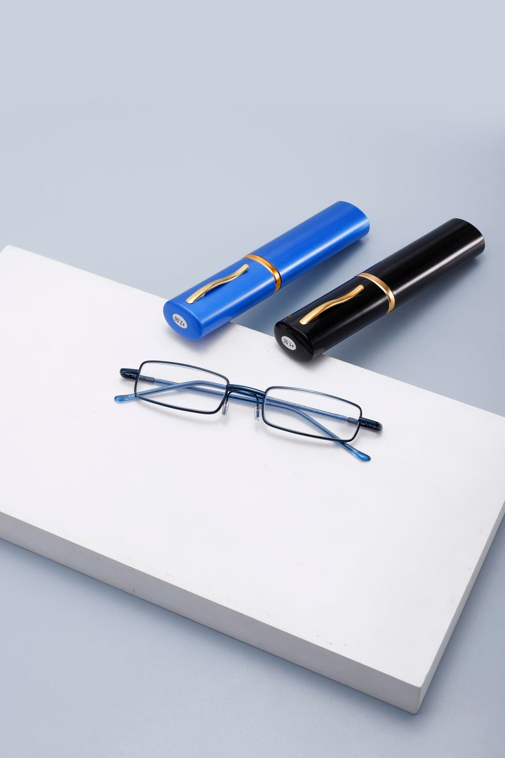 Viseng glasses come with a protective case for safe storage