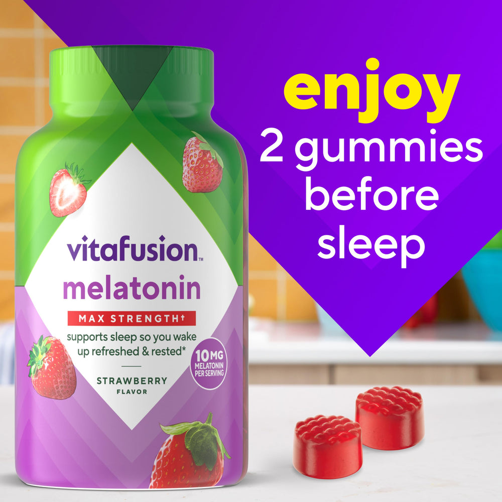 Vitafusion strawberry-fruit theme highlights natural flavor and pleasant consumption.
