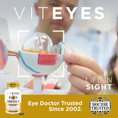 Close-up of Viteyes AREDS 2 label highlighting beta-carotene-free formula.