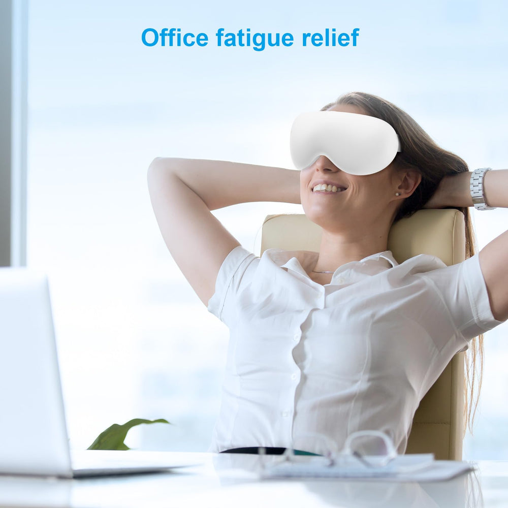 Viverde Eye Massager cooling therapy mode relieving tired eyes.