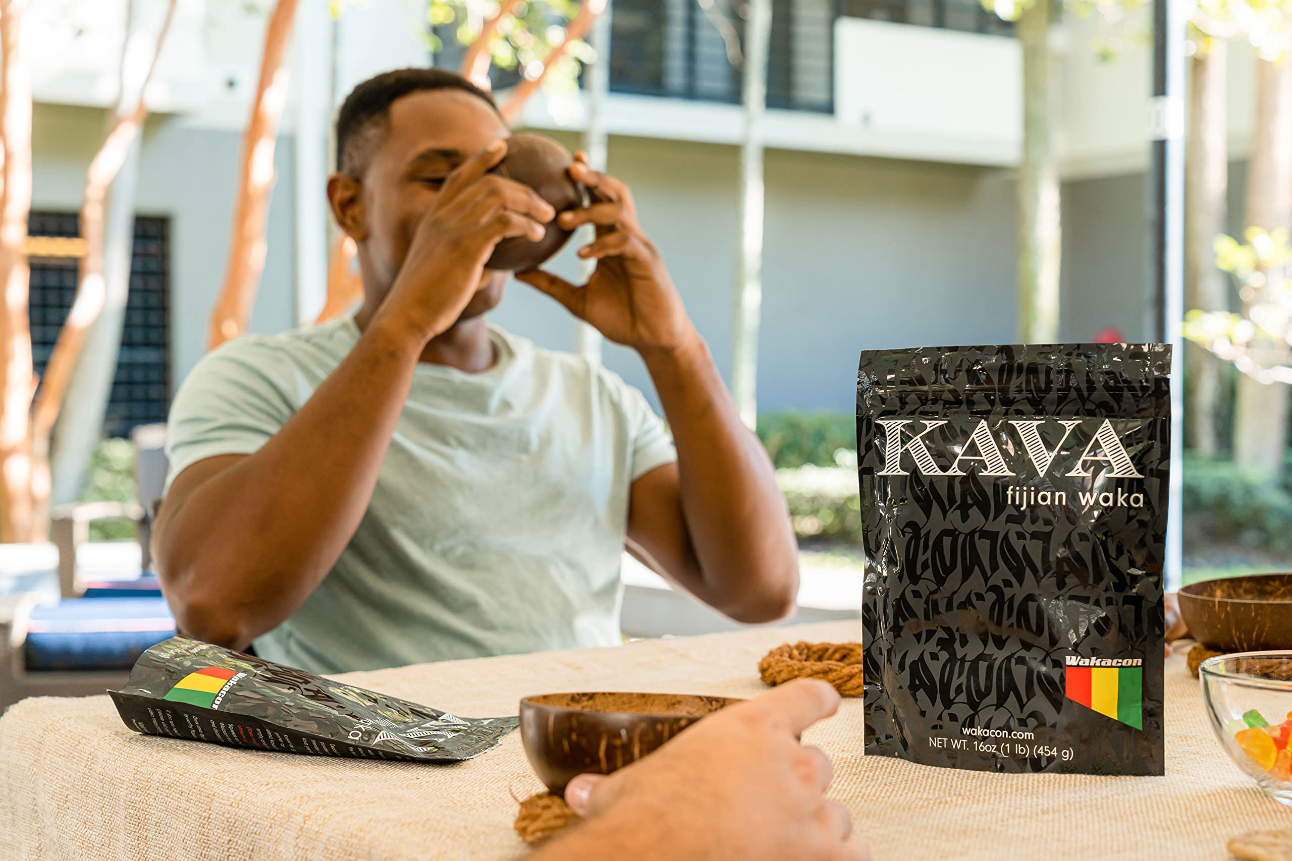 Close-up aroma emphasizes earthy notes and natural roots.