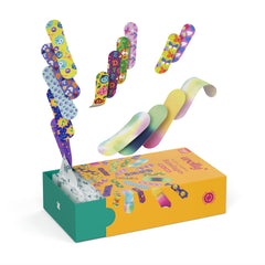 Welly bandages in three sizes for a better fit on elbows, knees, and fingers.