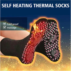 WenFeng self-heating socks for冬 warmth during outdoor activities.