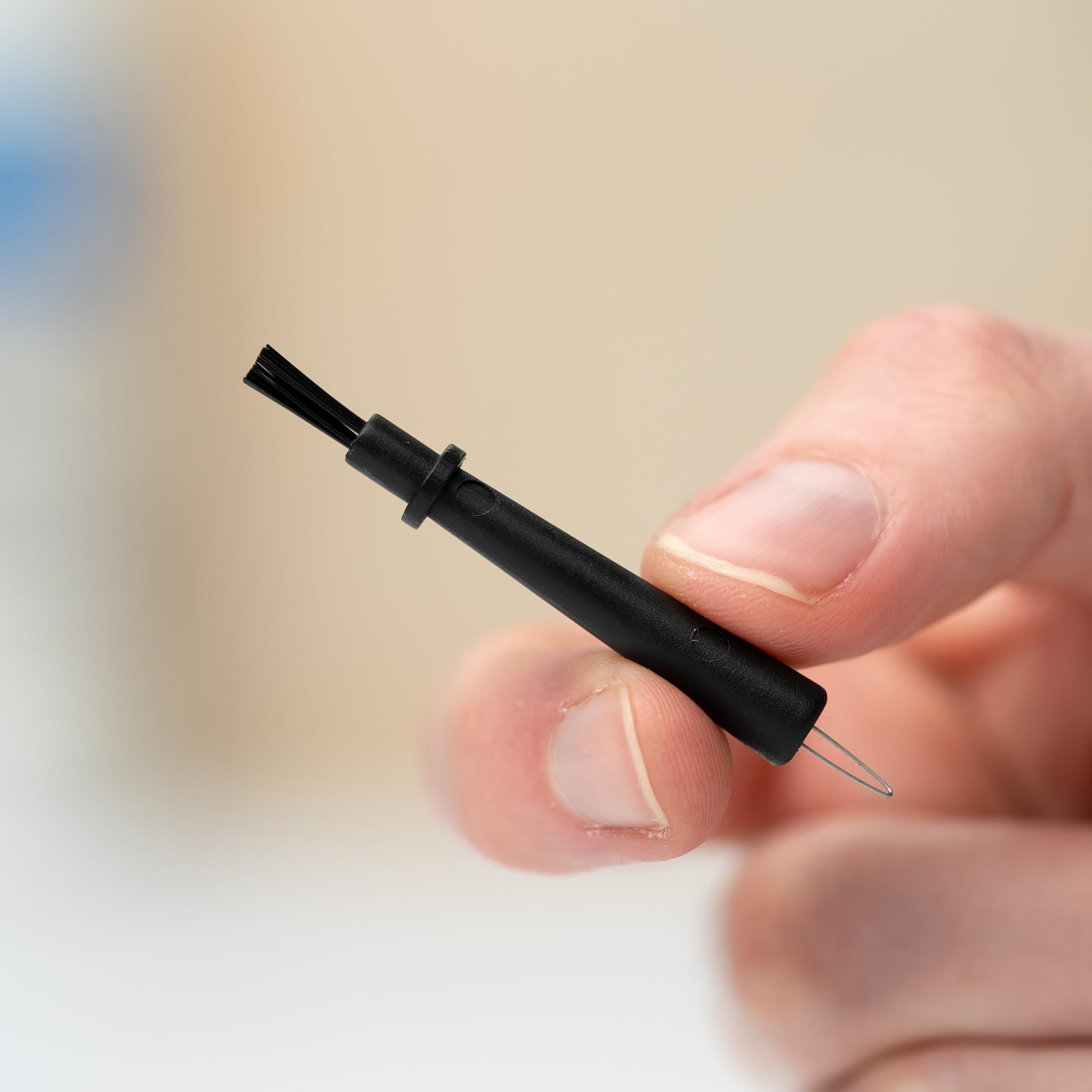 Westone Wax Loop with loop tip closeup, offering precise control during routine care.