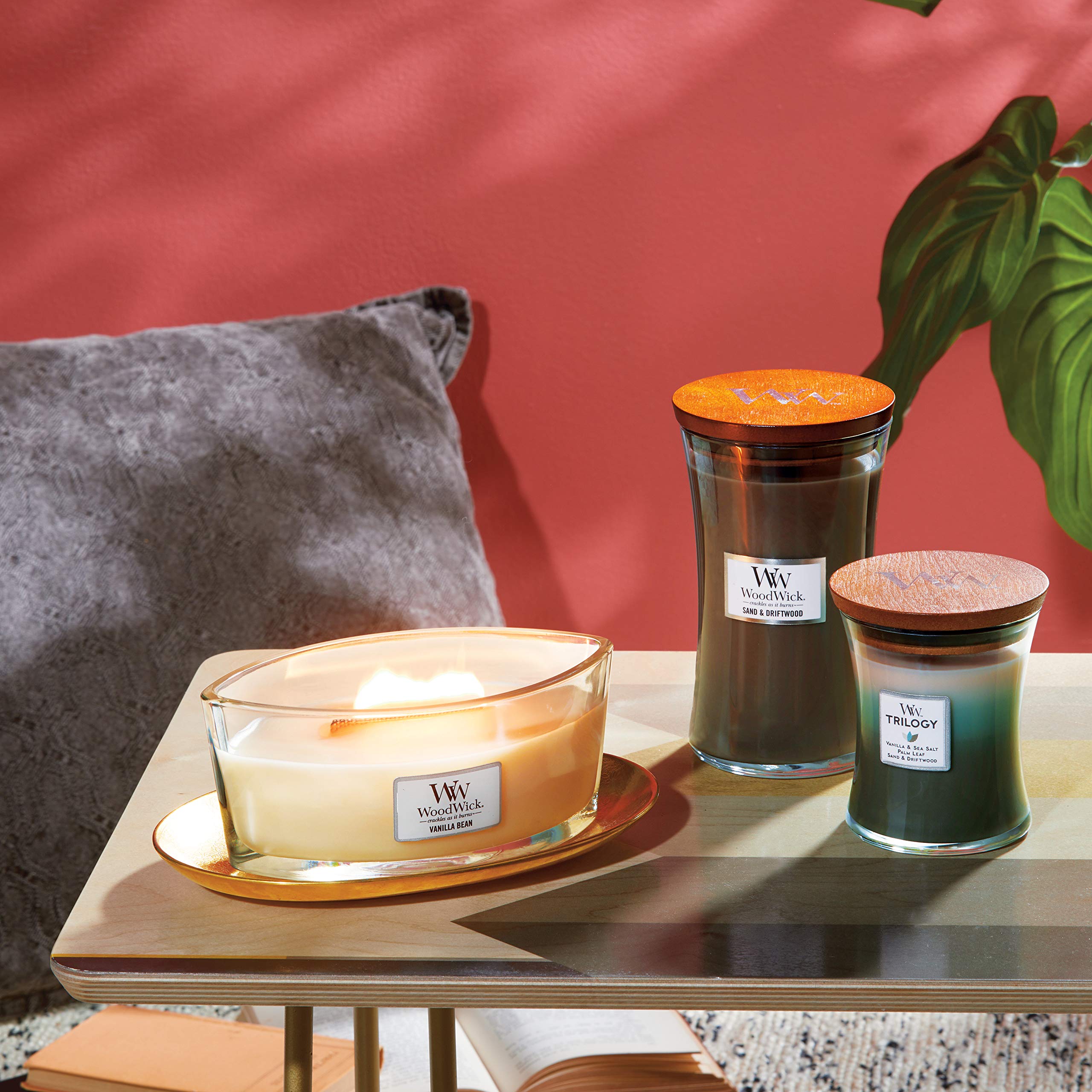 WoodWick Elipsa Vanilla Bean 76112E set ready for slow-burning moments