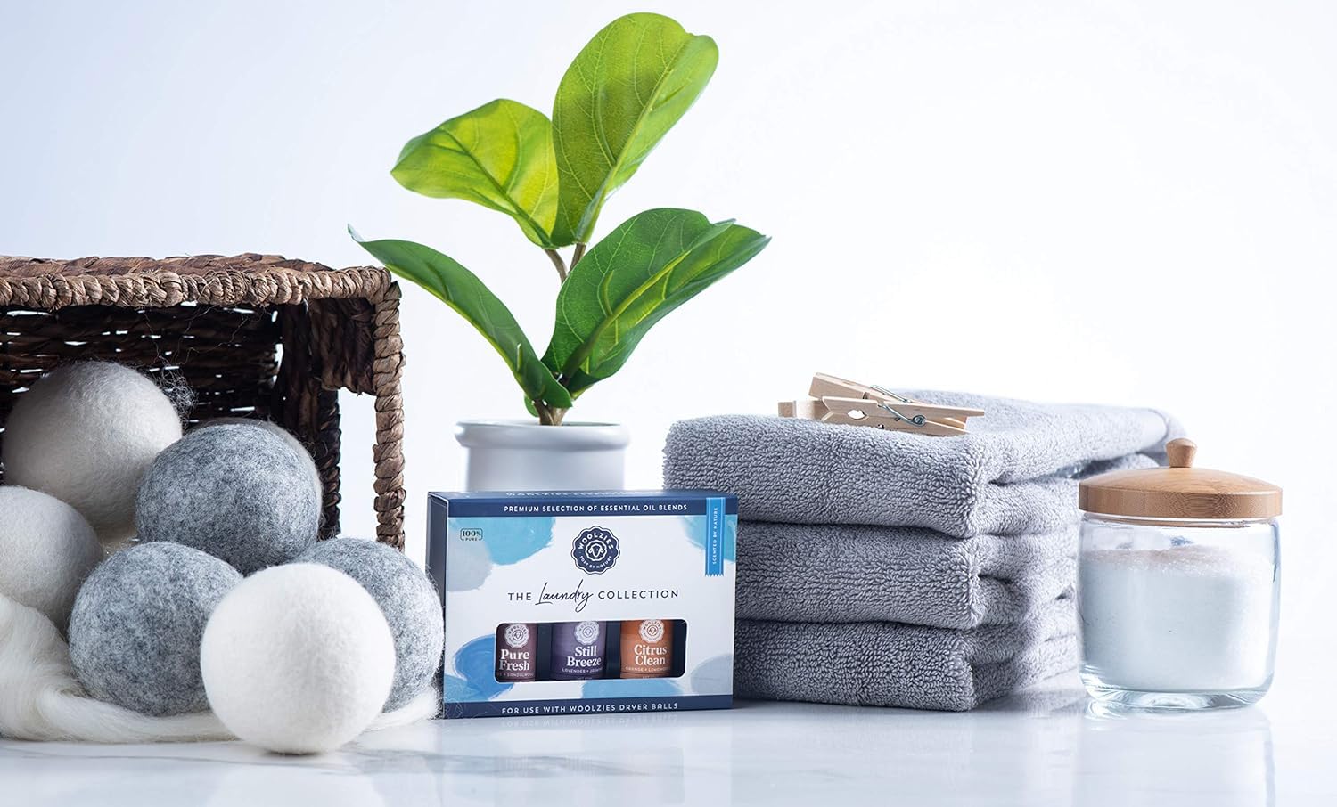 Woolzies Citrus Clean oil with diffuser promotes bright spaces