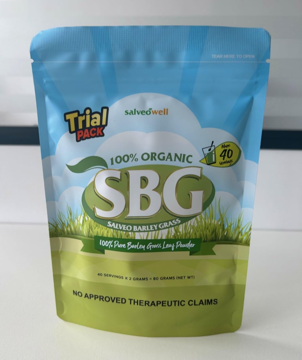 XLXZHYF Salveo Barley Grass Powder close-up highlights easy mixing for daily use.