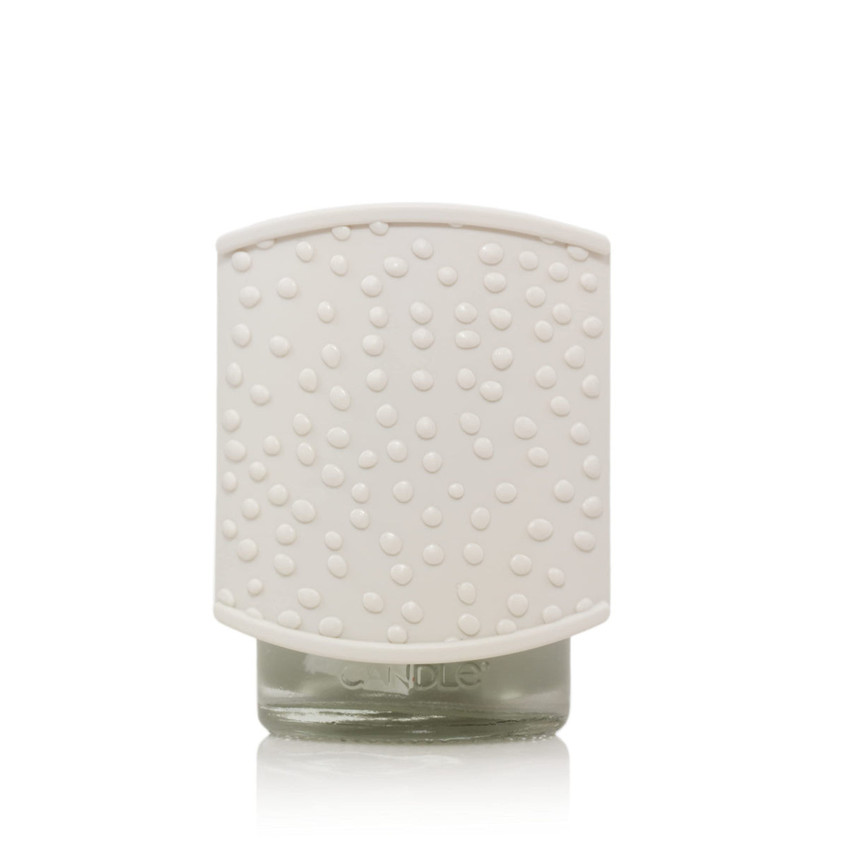 Yankee Candle Sprinkle Dots ScentPlug diffuser base elevates ambiance with warm fragrance.
