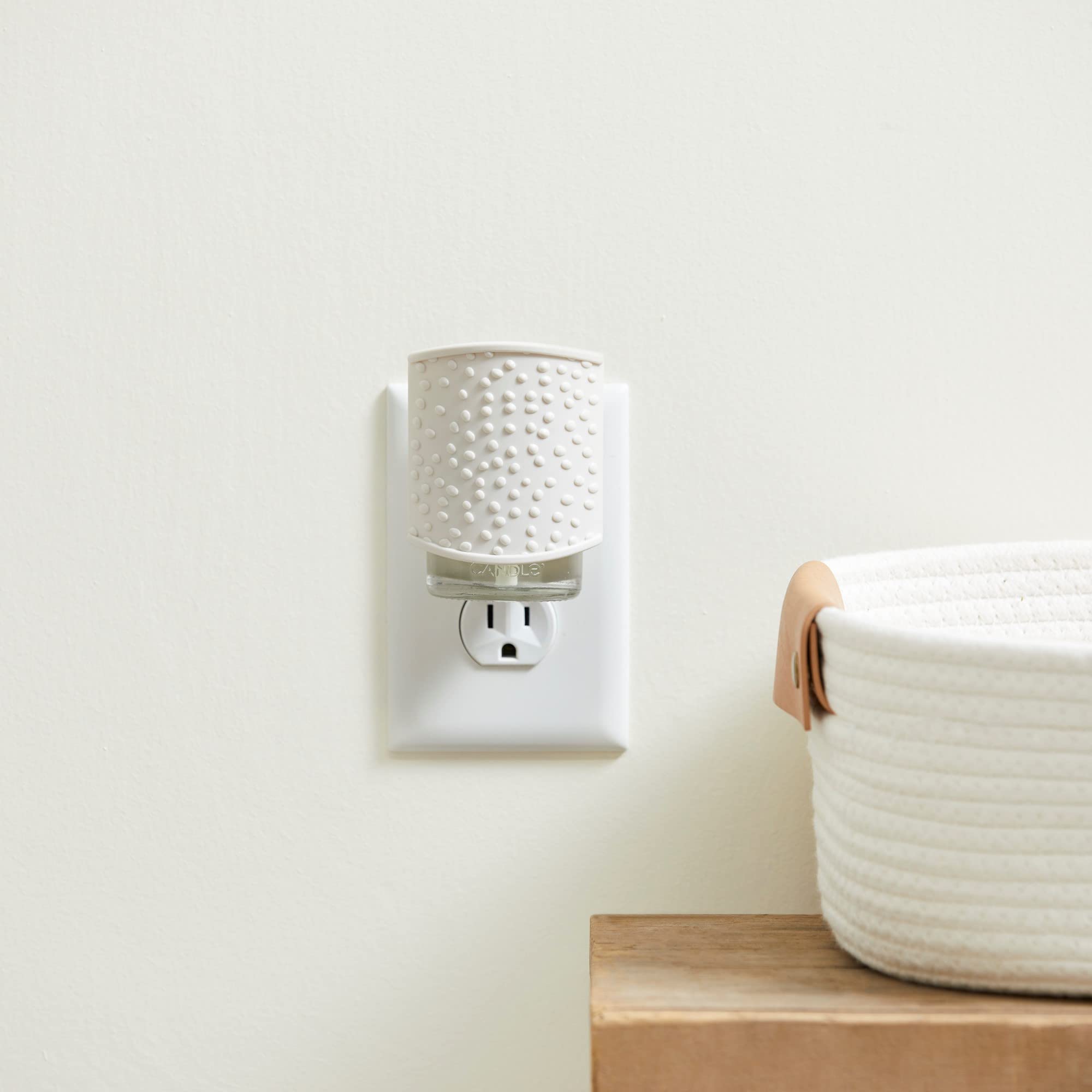 Yankee Candle Sprinkle Dots ScentPlug with control panel lets you choose intensity.