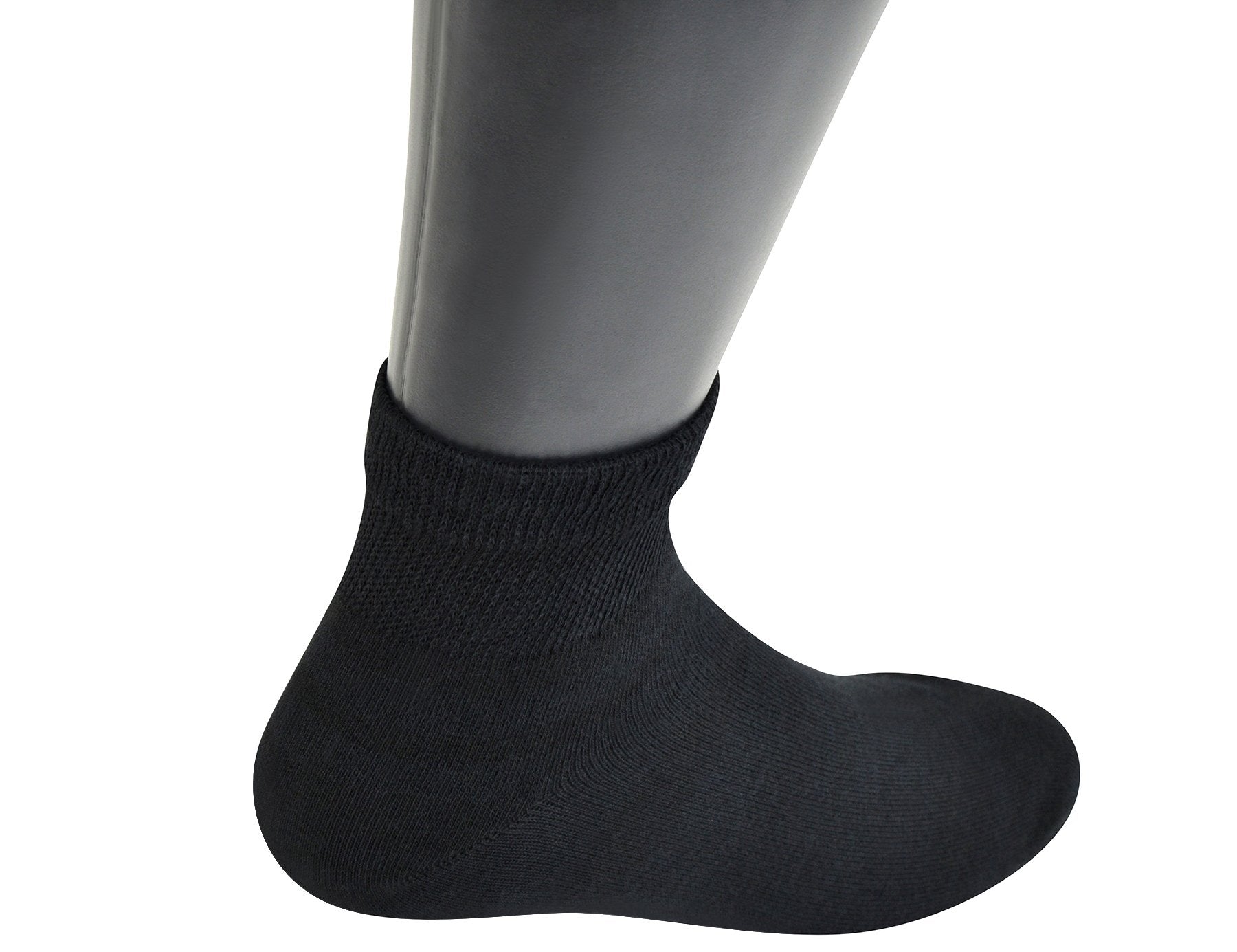 Yomandamor breathable Coolmax fiber keeps feet fresh during long wear.