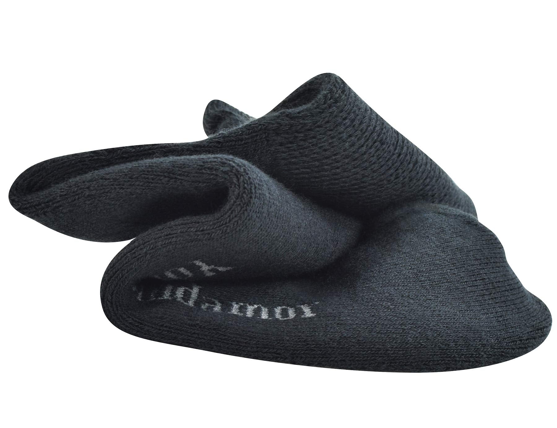 Yomandamor four-pair pack keeps essentials ready for rotation.