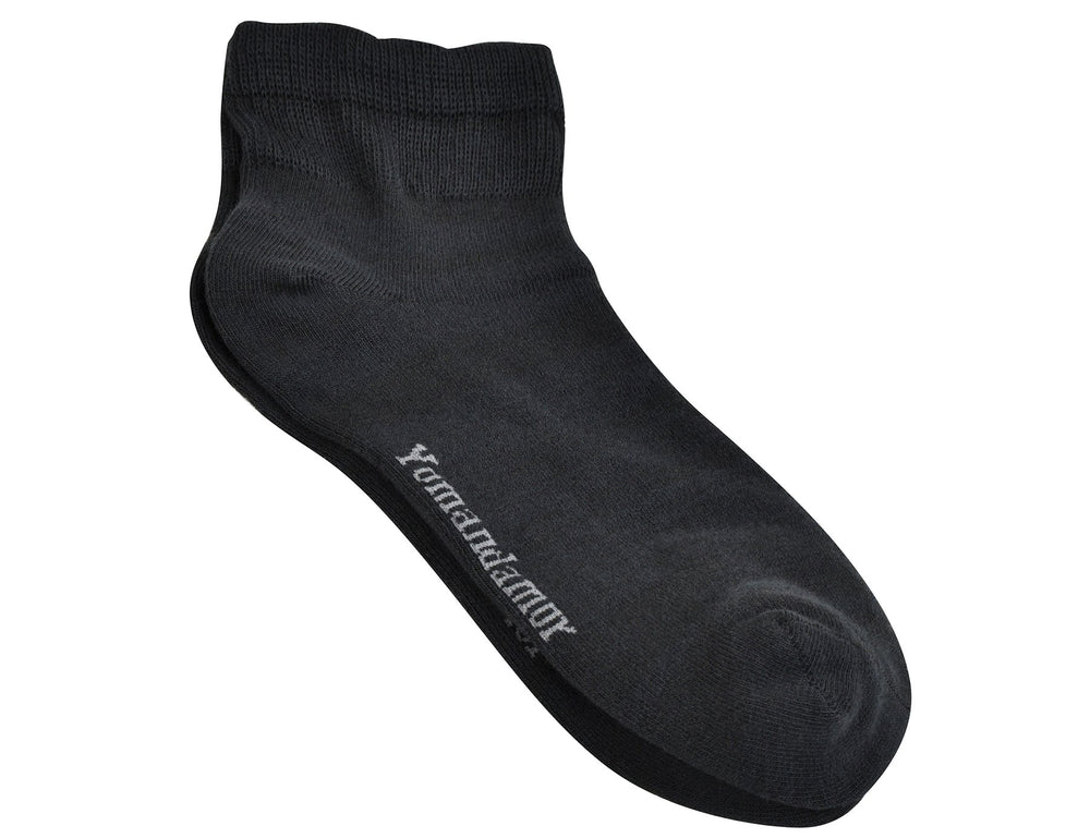 Yomandamor machine-washable socks simplify care and everyday wear.