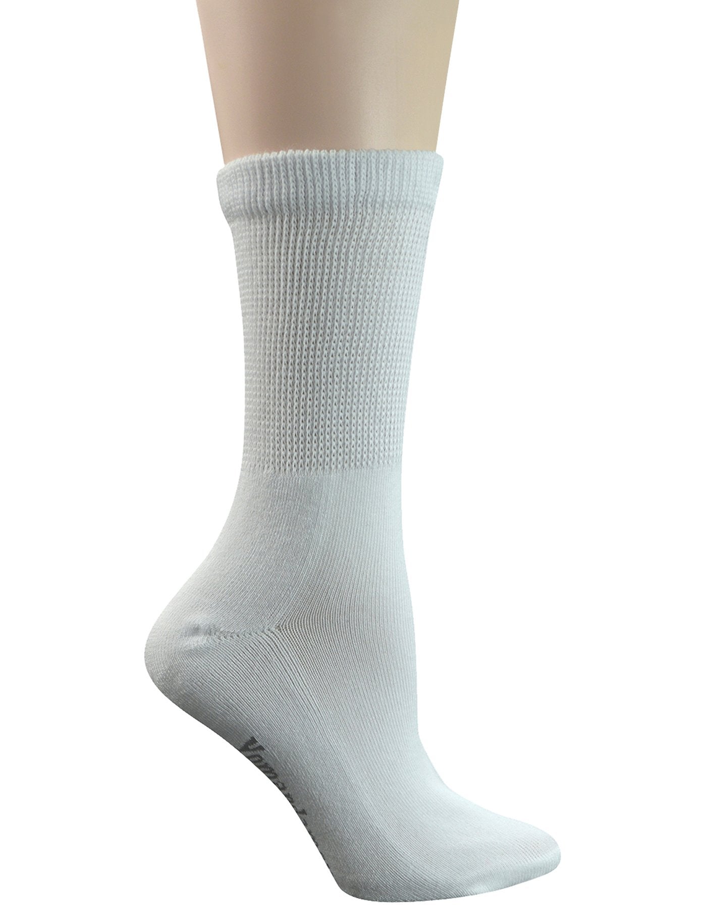 Yomandamor seamless toe sock minimizes bulky seam for comfort.