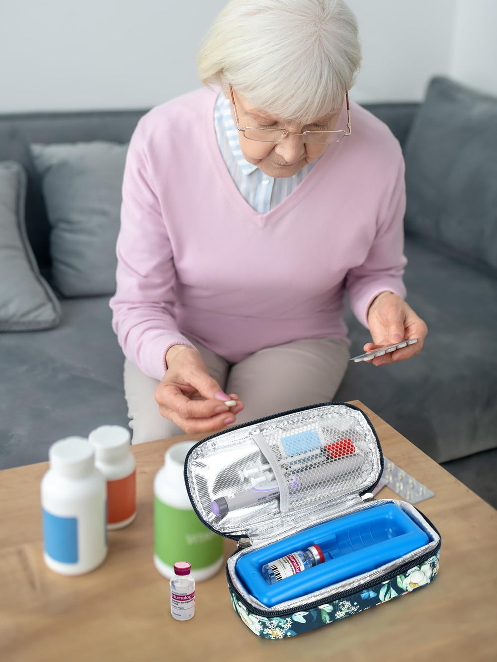 YOUSHARES compact size fits 7-14 day supplies for trips.
