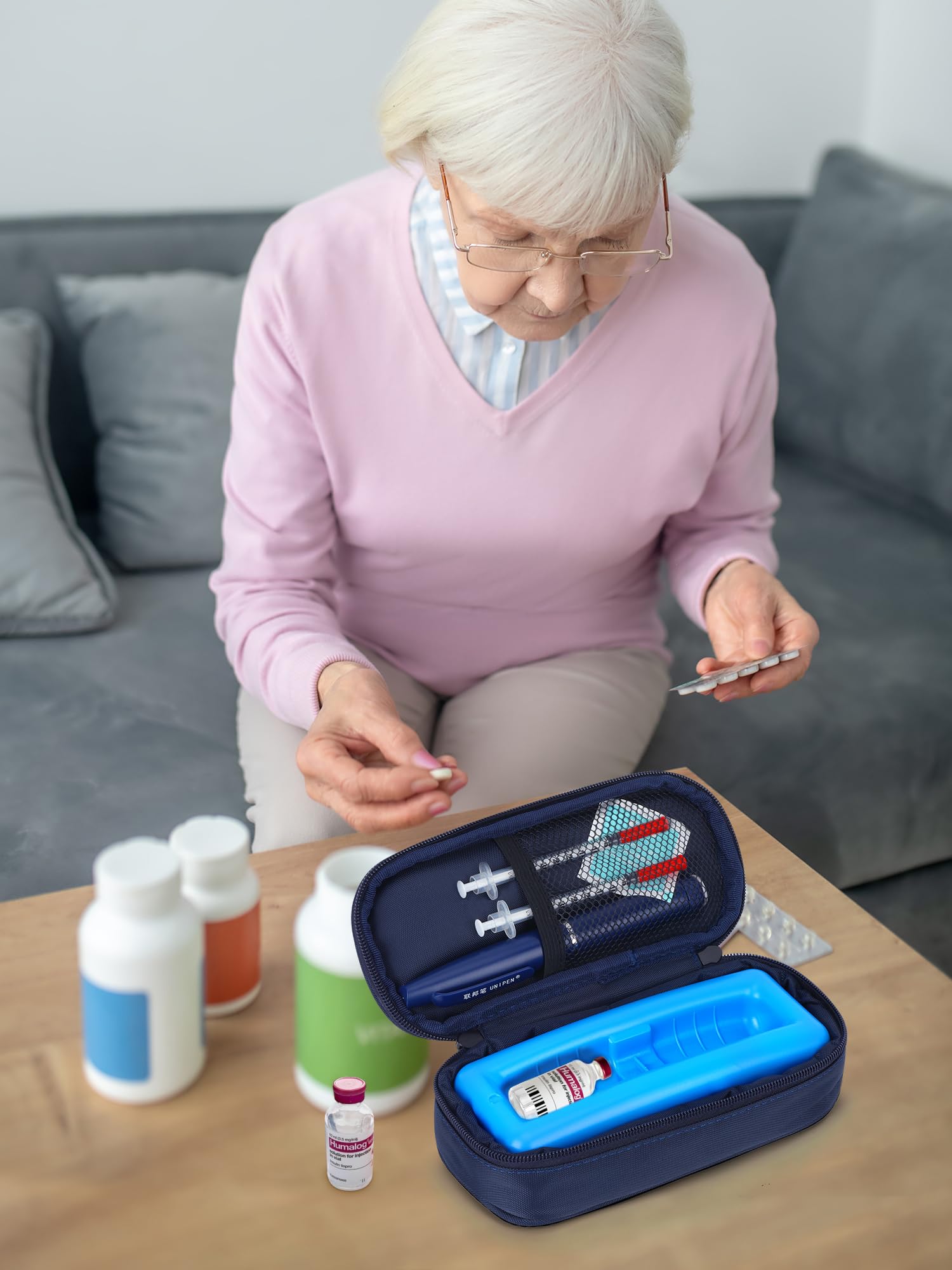 YOUSHARES insulin vials cooler compact design suited for 7-14 day trips.